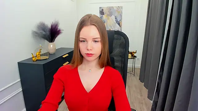 Snapshot of MileyWings chatting on 03-02-26, 04:02 MileyWings online show from 03-02-26, 04:02