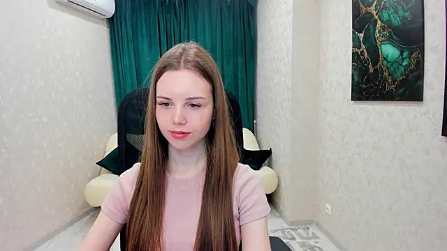 Snapshot of MileyWings chatting on 03-20-25, 10:21 MileyWings online show from 03-20-25, 10:21