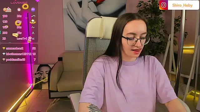 Snapshot of ShiroHeby chatting on 03-18-25, 05:55 ShiroHeby online show from 03-18-25, 05:55