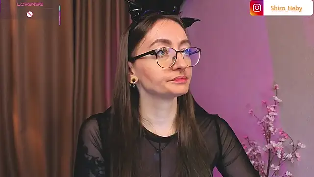 Snapshot of ShiroHeby chatting on 11-06-25, 12:53 ShiroHeby online show from 11-06-25, 12:53