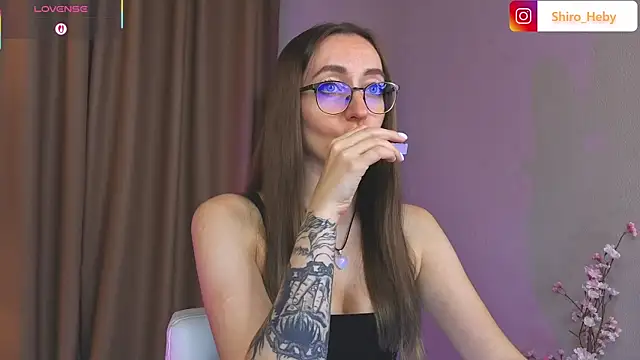 Snapshot of ShiroHeby chatting on 10-09-25, 12:38 ShiroHeby online show from 10-09-25, 12:38