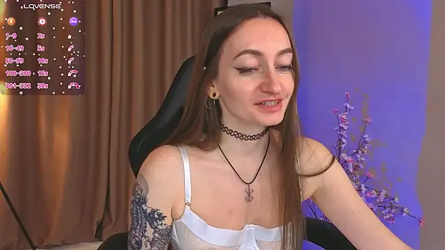 Snapshot of ShiroHeby chatting on 02-02-26, 05:12 ShiroHeby online show from 02-02-26, 05:12