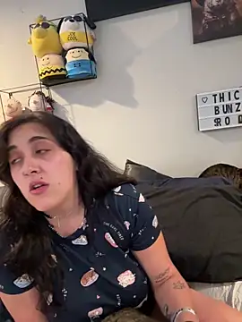 ThicBunz online show from 09-15-25, 01:06