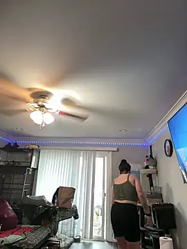 ThicBunz online show from 04-13-26, 01:59