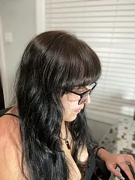 ThicBunz online show from 10-30-25, 04:15