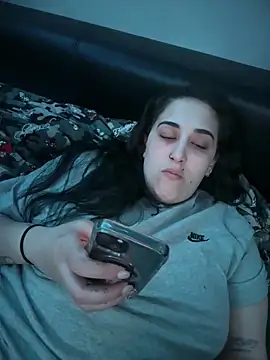 ThicBunz online show from 04-15-26, 02:28