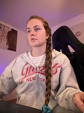 Piinkpandora online show from 11-22-25, 09:46