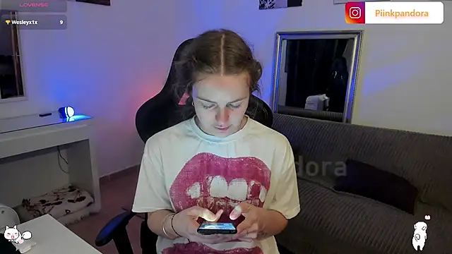 Piinkpandora online show from 04-18-26, 12:18