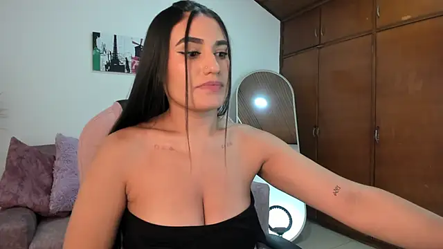Snapshot of Alheli_16 chatting on 05-02-26, 12:43 Alheli 16 online show from 05-02-26, 12:43
