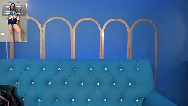 Snapshot of janecullen chatting on 10-28-25, 03:40 janecullen online show from 10-28-25, 03:40