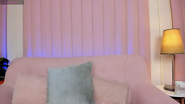 Snapshot of janecullen chatting on 12-05-25, 03:38 janecullen online show from 12-05-25, 03:38