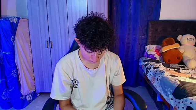 Nathan Bluee online show from 02-05-26, 04:14