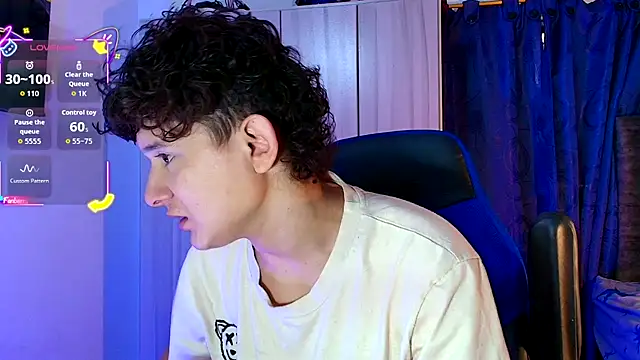 Nathan Bluee online show from 12-15-25, 04:02