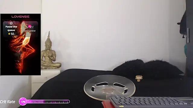 Snapshot of AvaLoch chatting on 03-10-25, 01:10 AvaLoch online show from 03-10-25, 01:10