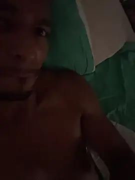 Snapshot of mike_xxl chatting on 04-05-26, 12:34 mike xxl online show from 04-05-26, 12:34