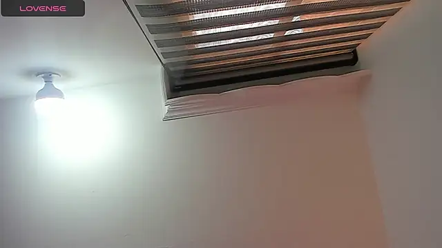 Samanthamillher10 online show from 04-14-26, 12:10