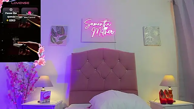 Snapshot of Samanthamillher10 chatting on 03-11-25, 02:40 Samanthamillher10 online show from 03-11-25, 02:40