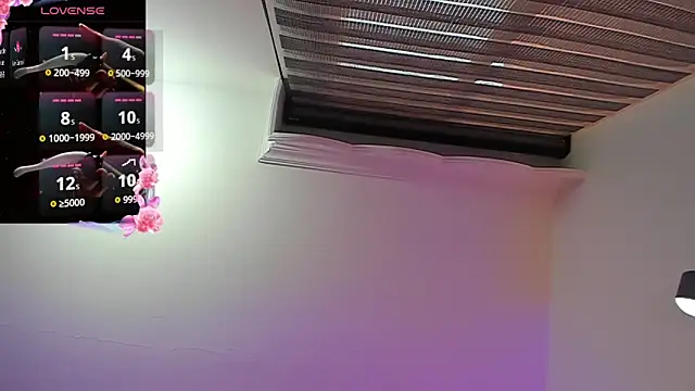 Samanthamillher10 online show from 03-25-26, 12:04