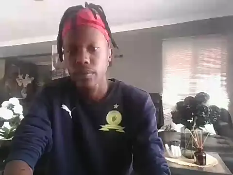 Snapshot of MluTheFixer chatting on 09-25-25, 08:09 MluTheFixer online show from 09-25-25, 08:09