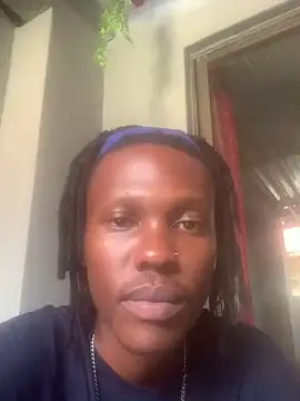 Snapshot of MluTheFixer chatting on 01-03-25, 03:12 MluTheFixer online show from 01-03-25, 03:12