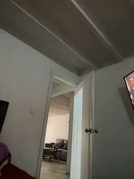 Snapshot of Khalyk_G chatting on 10-17-25, 01:46 Khalyk G online show from 10-17-25, 01:46