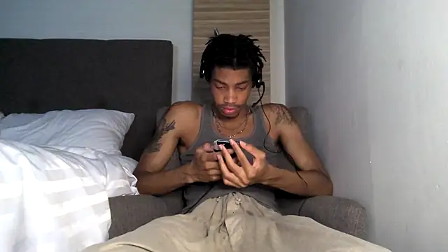 Snapshot of Skinnyblackman chatting on 05-07-26, 04:50 Skinnyblackman online show from 05-07-26, 04:50