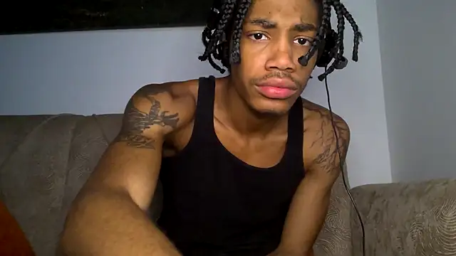 Skinnyblackman online show from 11-27-25, 03:18