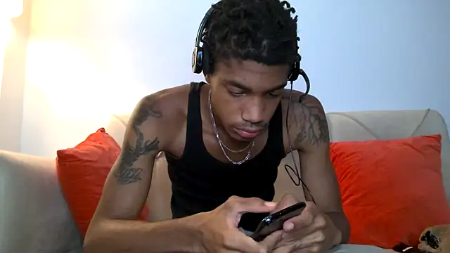 Skinnyblackman online show from 11-04-25, 01:20