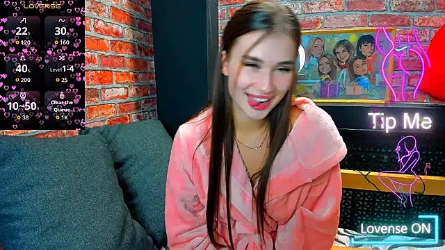 Snapshot of UrJoyy chatting on 11-08-25, 01:58 UrJoyy online show from 11-08-25, 01:58