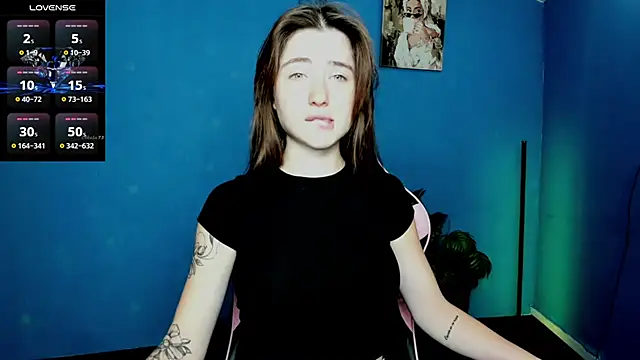 Luxuryalma online show from 09-15-25, 06:58