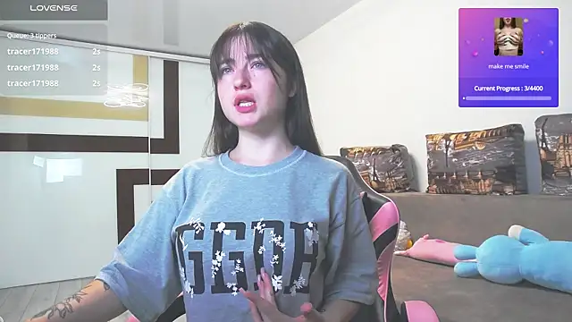 Snapshot of Luxuryalma chatting on 07-16-26, 04:37 Luxuryalma online show from 07-16-26, 04:37