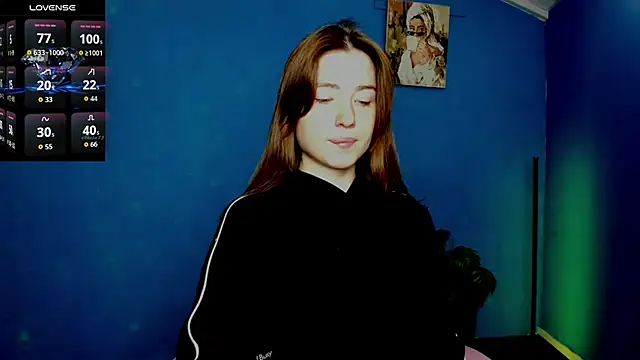 Luxuryalma online show from 09-22-25, 07:36