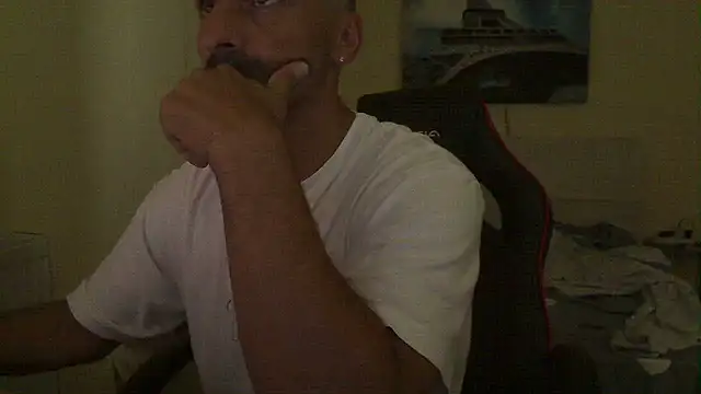 Snapshot of amydamarw chatting on 06-30-26, 08:58 amydamarw online show from 06-30-26, 08:58