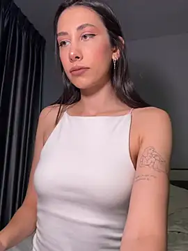 Sophiehii online show from 02-11-25, 10:25
