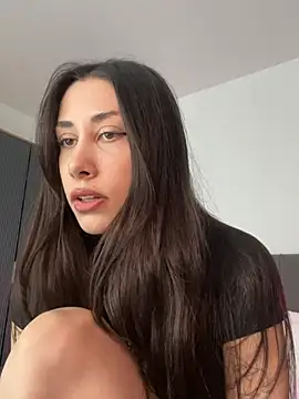 Sophiehii online show from 06-21-26, 12:11