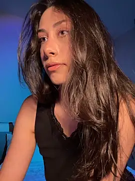 Snapshot of Sophiehii chatting on 05-15-26, 11:08 Sophiehii online show from 05-15-26, 11:08