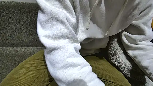 Snapshot of atom0407 chatting on 12-28-24, 03:59 atom0407 online show from 12-28-24, 03:59