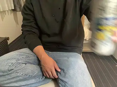 Snapshot of atom0407 chatting on 11-21-25, 05:12 atom0407 online show from 11-21-25, 05:12