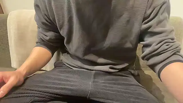 Snapshot of atom0407 chatting on 01-10-25, 10:28 atom0407 online show from 01-10-25, 10:28