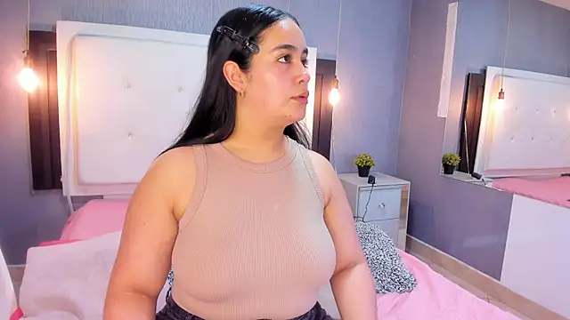 Snapshot of emma_lye chatting on 02-26-26, 09:15 emma lye online show from 02-26-26, 09:15