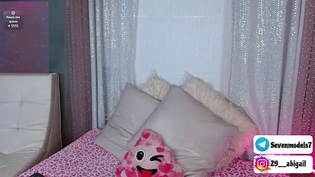 Snapshot of Abigail_29 chatting on 03-10-25, 12:17 Abigail 29 online show from 03-10-25, 12:17
