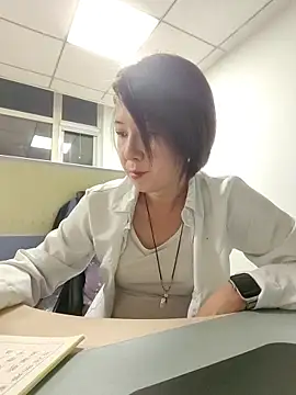 majlee2024 online show from 10-31-25, 01:52