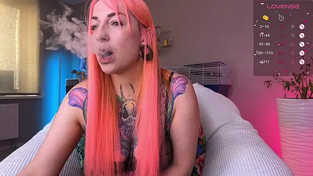 Snapshot of Tanya_Acid chatting on 05-09-26, 05:44 Tanya Acid online show from 05-09-26, 05:44