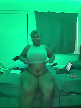 Prettynthick12 online show from 06-23-26, 09:07