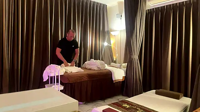 chih515 online show from 11-05-25, 08:17