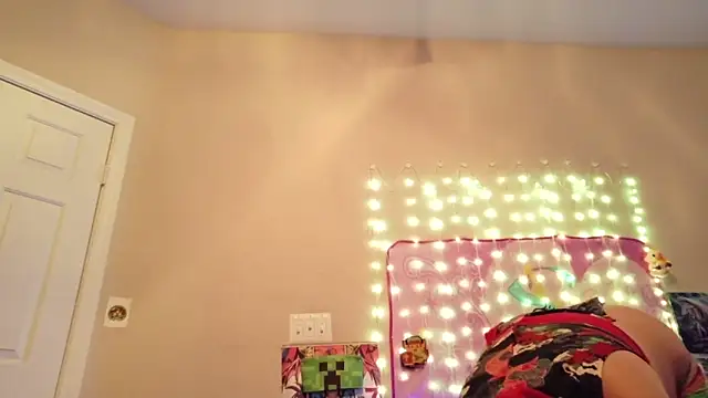 BabyZelda online show from 06-16-26, 11:10