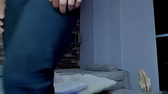 Snapshot of zaiin_diesel chatting on 02-14-25, 01:02 zaiin diesel online show from 02-14-25, 01:02