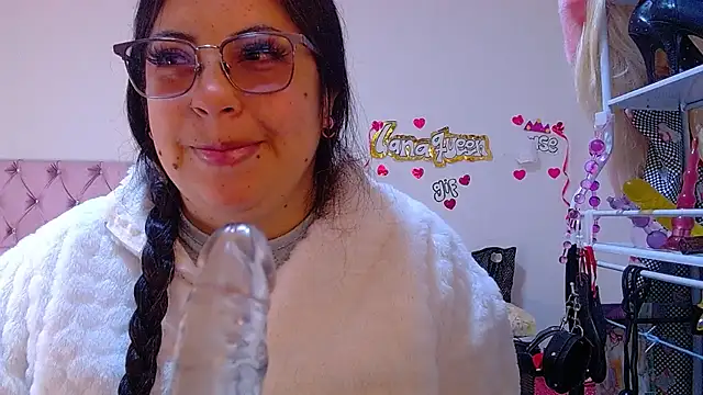 Snapshot of lanaqueen699 chatting on 07-07-26, 12:20 lanaqueen699 online show from 07-07-26, 12:20