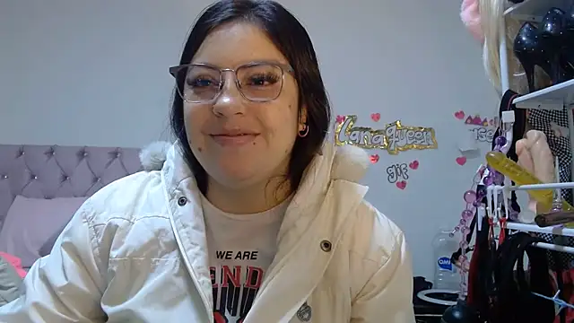 Snapshot of lanaqueen699 chatting on 05-08-26, 12:31 lanaqueen699 online show from 05-08-26, 12:31