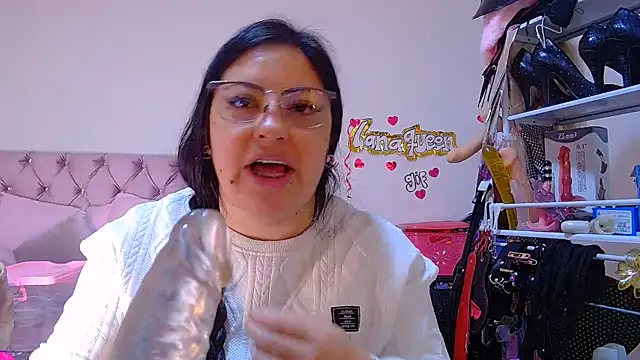 Snapshot of lanaqueen699 chatting on 07-24-26, 12:34 lanaqueen699 online show from 07-24-26, 12:34